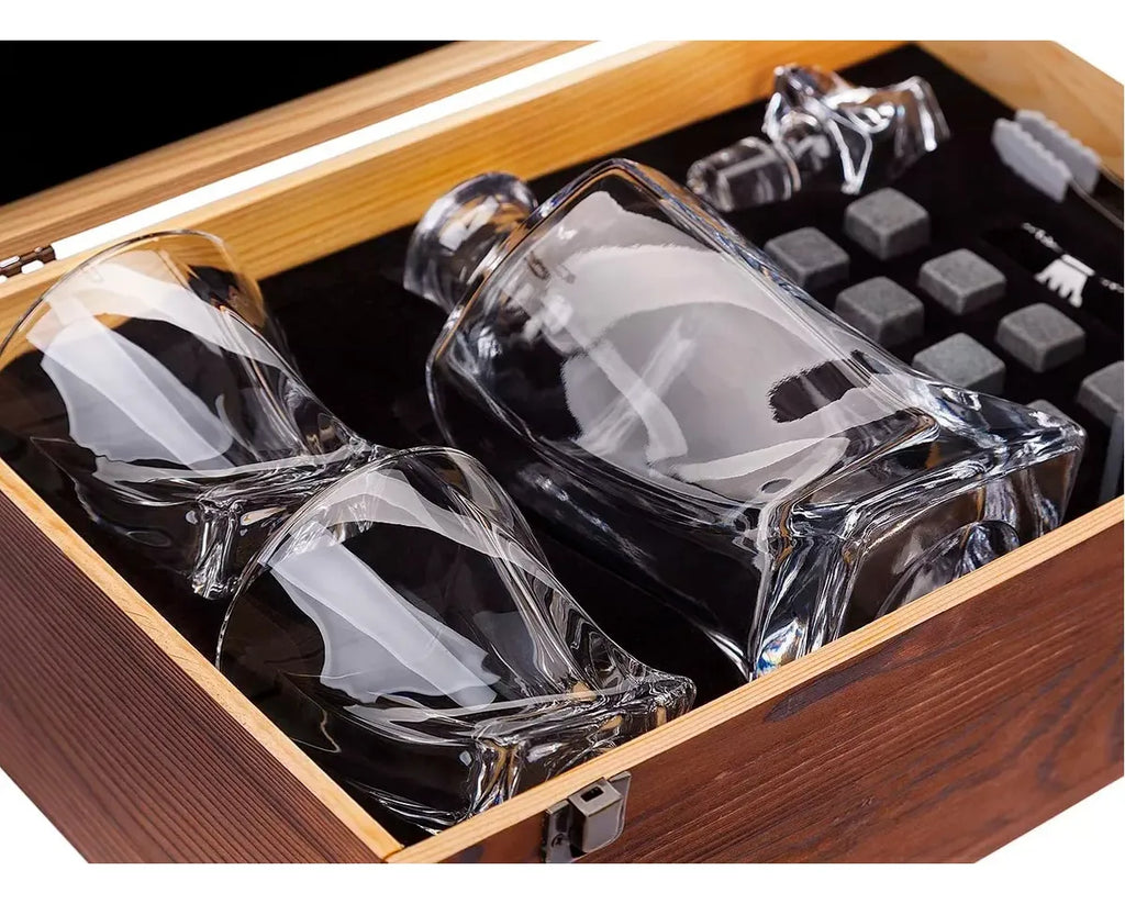 Whisky Decanter with Glasses, Whiskey Stones & Wooden Gift Box